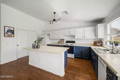 10521 W Virginia Avenue, Avondale, AZ 85392 - Photo 10
