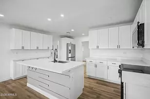 1004 W Manhatton Dr, Tempe, AZ 85282 - Photo 8