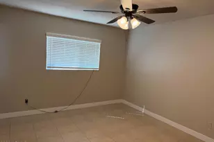11446 N 33rd Ave, Phoenix, AZ 85029 - Photo 2