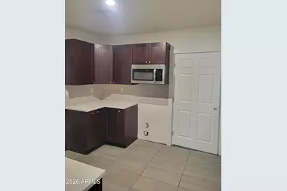 6810 S Central Avenue #3, Phoenix, AZ 85042 - Photo 8