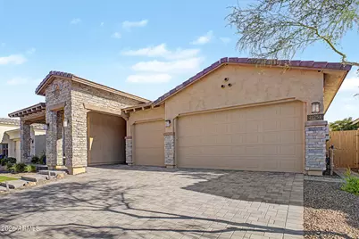 21251 W Hillcrest Boulevard, Buckeye, AZ 85396 - Photo 12