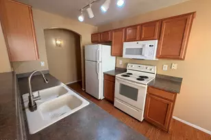 16504 W Moreland St, Goodyear, AZ 85338 - Photo 6