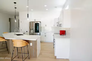 342 N 15th St, Phoenix, AZ 85006 - Photo 2