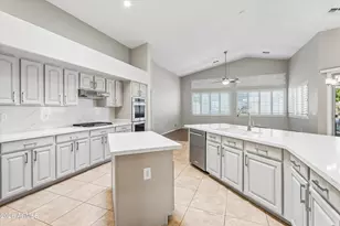 17936 N Linkletter Ln, Surprise, AZ 85374 - Photo 10