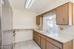 13811 N Garden Ct Dr, Sun City, AZ 85351 - Photo 12