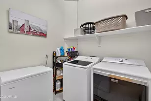 18576 W Kendall St, Goodyear, AZ 85338 - Photo 64