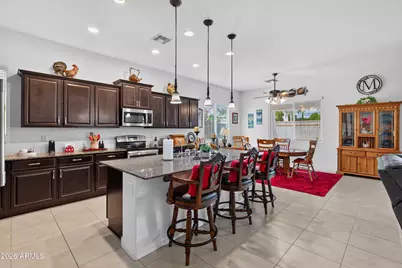18576 W Kendall Street, Goodyear, AZ 85338 - Photo 8
