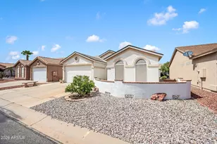 1770 E Westchester Dr, Chandler, AZ 85249 - Photo 2