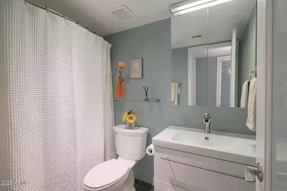 110 W Victoria Square, Phoenix, AZ 85013 - Photo 18