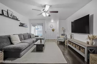 9425 N 63rd Drive, Glendale, AZ 85302 - Photo 4