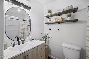 9425 N 63rd Dr, Glendale, AZ 85302 - Photo 10