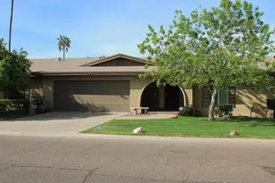 1016 E Rose Ln, Phoenix, AZ 85014 - Photo 1