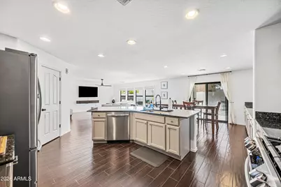 3905 W Kirkland Avenue, San Tan Valley, AZ 85144 - Photo 4