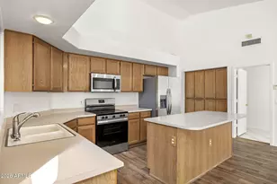 5769 W Ironwood Dr, Glendale, AZ 85302 - Photo 16