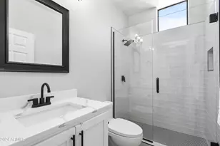 8270 N Hayden Rd, Scottsdale, AZ 85258 - Photo 20