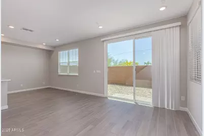 5835 E Rose Garden Lane, Phoenix, AZ 85054 - Photo 10
