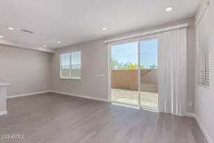 5835 E Rose Garden Ln, Phoenix, AZ 85054 - Photo 10