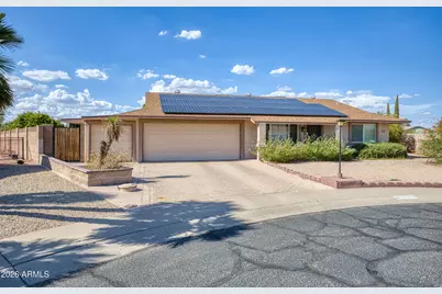 20026 N 101st Avenue, Sun City, AZ 85373 - Photo 2