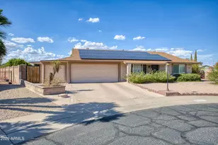 20026 N 101st Ave, Sun City, AZ 85373 - Photo 2