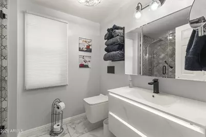 20026 N 101st Avenue, Sun City, AZ 85373 - Photo 22