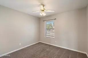227 W Taro Ln, Phoenix, AZ 85027 - Photo 14