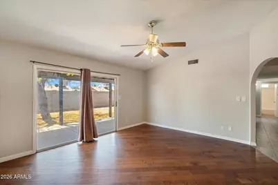 227 W Taro Lane, Phoenix, AZ 85027 - Photo 4