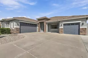 21748 E Escalante Rd, Queen Creek, AZ 85142 - Photo 2
