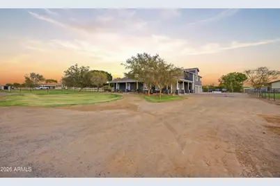 21851 W South Mountain Avenue, Buckeye, AZ 85326 - Photo 10
