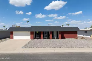 9213 W Briarwood Cir N, Sun City, AZ 85351 - Photo 1