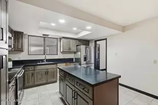 5147 W Earll Dr, Phoenix, AZ 85031 - Photo 6