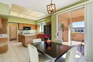 14832 W Ravenswood Dr, Sun City West, AZ 85375 - Photo 10