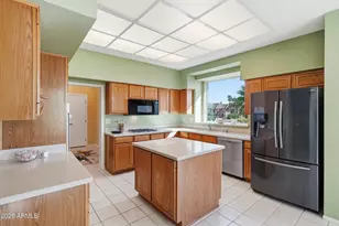 14832 W Ravenswood Dr, Sun City West, AZ 85375 - Photo 8
