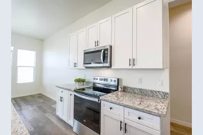 11000 W Cove Drive, Arizona City, AZ 85123 - Photo 12