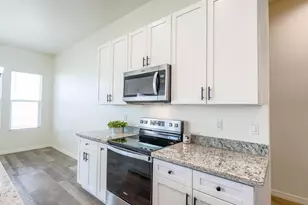 11000 W Cove Dr, Arizona City, AZ 85123 - Photo 12
