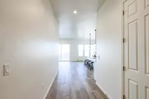 11000 W Cove Dr, Arizona City, AZ 85123 - Photo 8