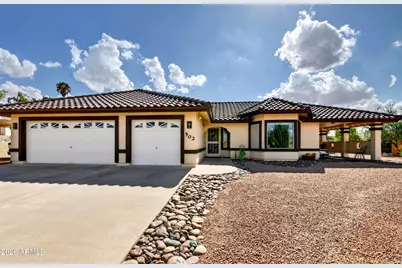 502 N Sierra Vista Drive, Wickenburg, AZ 85390 - Photo 1