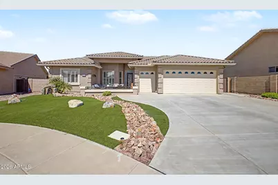 2758 S Royal Wood Circle, Mesa, AZ 85209 - Photo 1