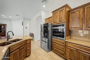 2758 S Royal Wood Cir, Mesa, AZ 85209 - Photo 18