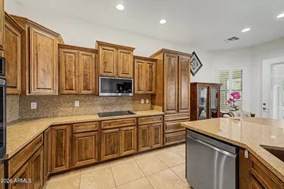 2758 S Royal Wood Circle, Mesa, AZ 85209 - Photo 16