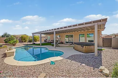 2758 S Royal Wood Circle, Mesa, AZ 85209 - Photo 2