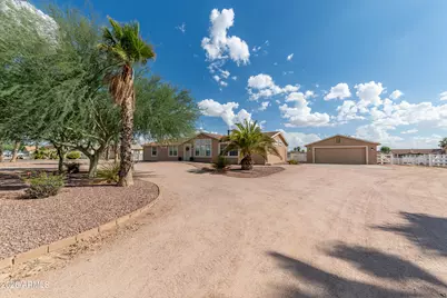 10037 E Twin Spurs Lane, Florence, AZ 85132 - Photo 1