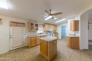 10037 E Twin Spurs Ln, Florence, AZ 85132 - Photo 6