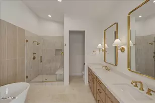 6050 E Hollyhock St, Phoenix, AZ 85018 - Photo 30