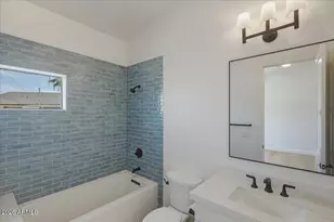 6050 E Hollyhock St, Phoenix, AZ 85018 - Photo 26