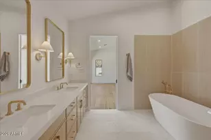 6050 E Hollyhock St, Phoenix, AZ 85018 - Photo 34