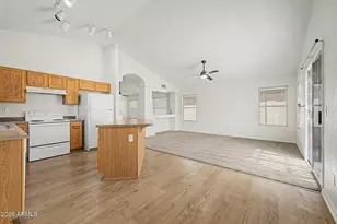 3039 W Matthew Dr, Phoenix, AZ 85027 - Photo 14