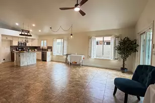 1513 W Shellfish Dr, Gilbert, AZ 85233 - Photo 4