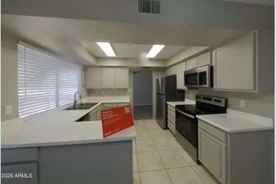 1628 E Saint Anne Avenue, Phoenix, AZ 85042 - Photo 8