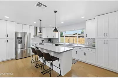 8626 E Roanoke Avenue, Scottsdale, AZ 85257 - Photo 4