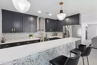8659 E Roanoke Avenue, Scottsdale, AZ 85257 - Photo 6